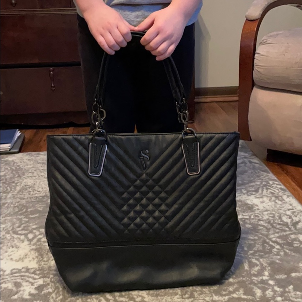 Black Vera Bradley tote
